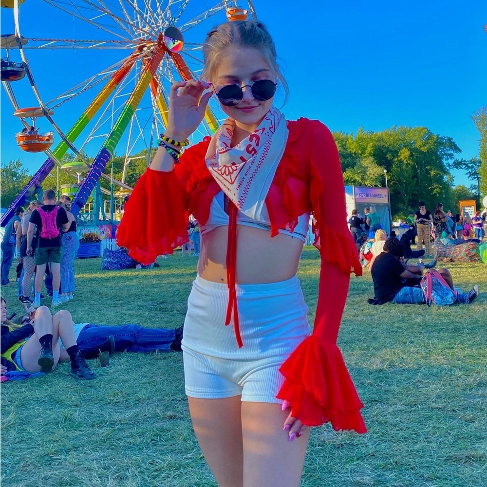 Meet your Posher, Olivia